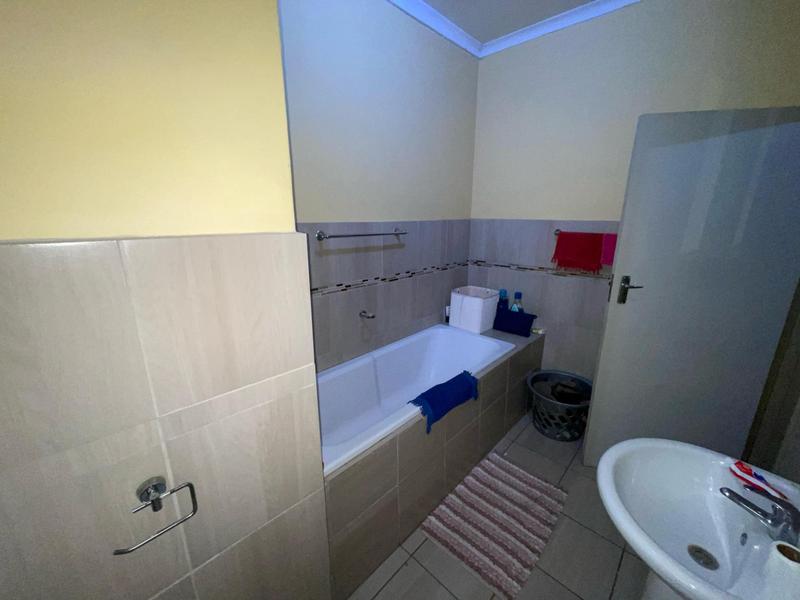 2 Bedroom Property for Sale in Bult West North West